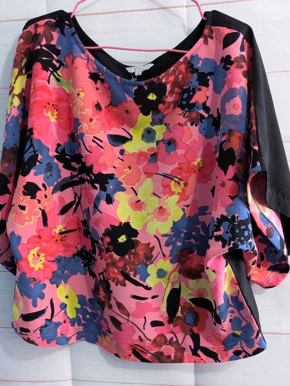 Cammomile Bright 😎 Bold Floral  Print Kimono 👘 Sleeve Size XL